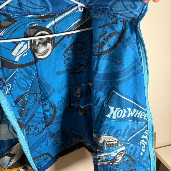 Hotwheels Racing Car Puffer Jacket - Picture 7 of 12